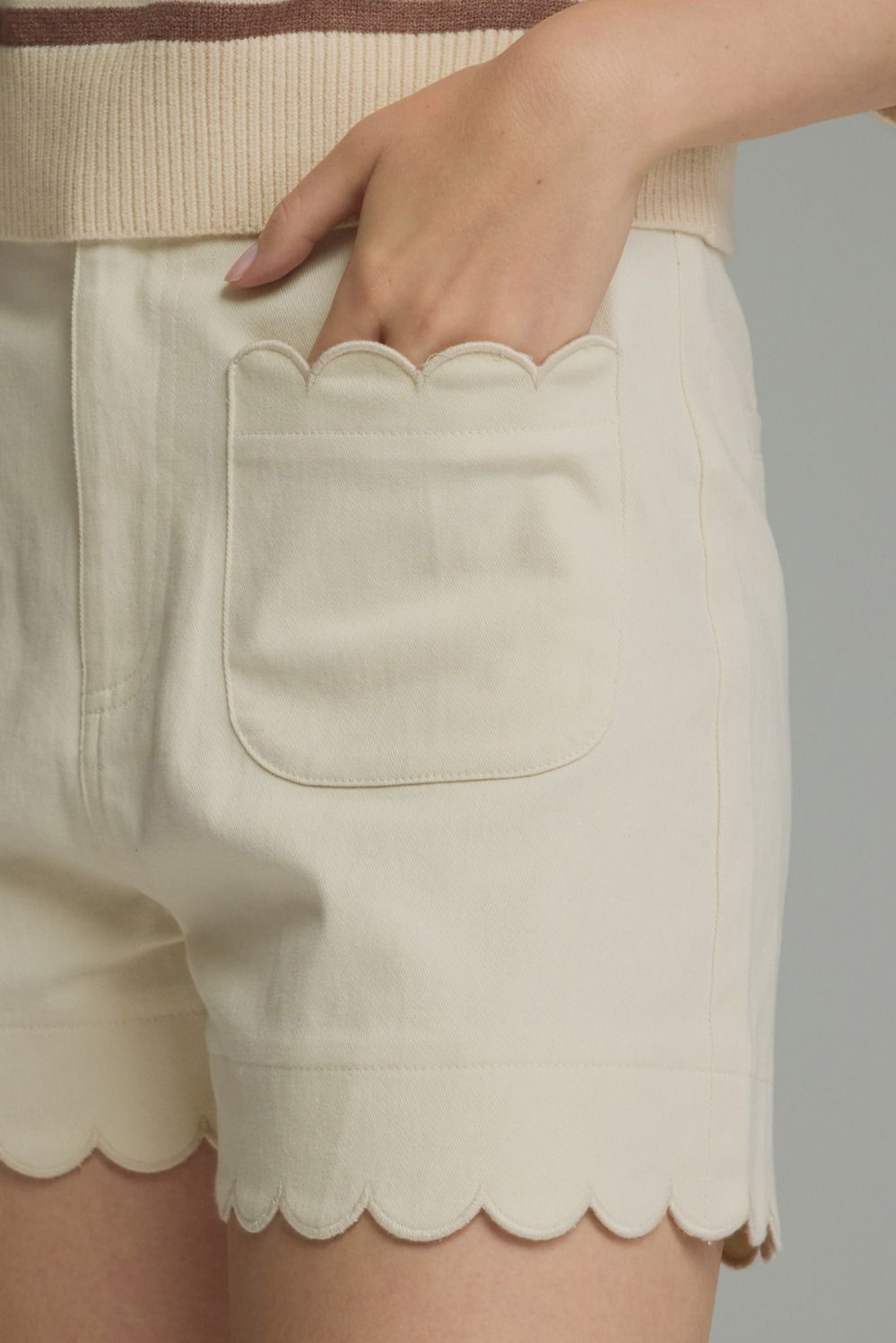 Scallop Trimmed Shorts